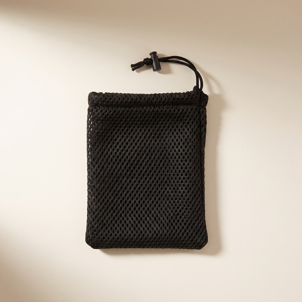 Pochette de transport en filet à cordon, offerte avec la Radio OTERINKA